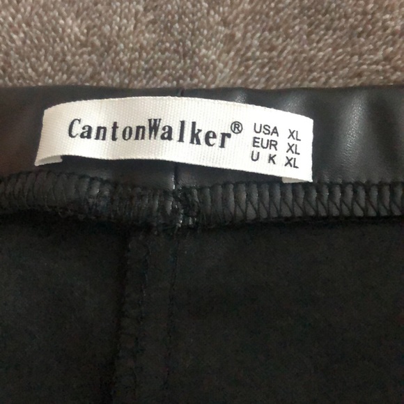 Black skirt - Picture 2 of 3